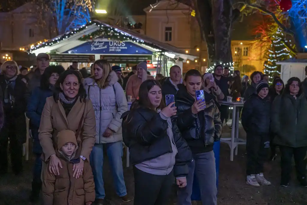 20251912 Advent u Karlovcu (foto Igor Čepurkovski) 18