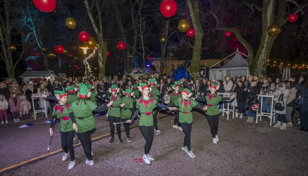 20251912 Advent u Karlovcu (foto Igor Čepurkovski) 35