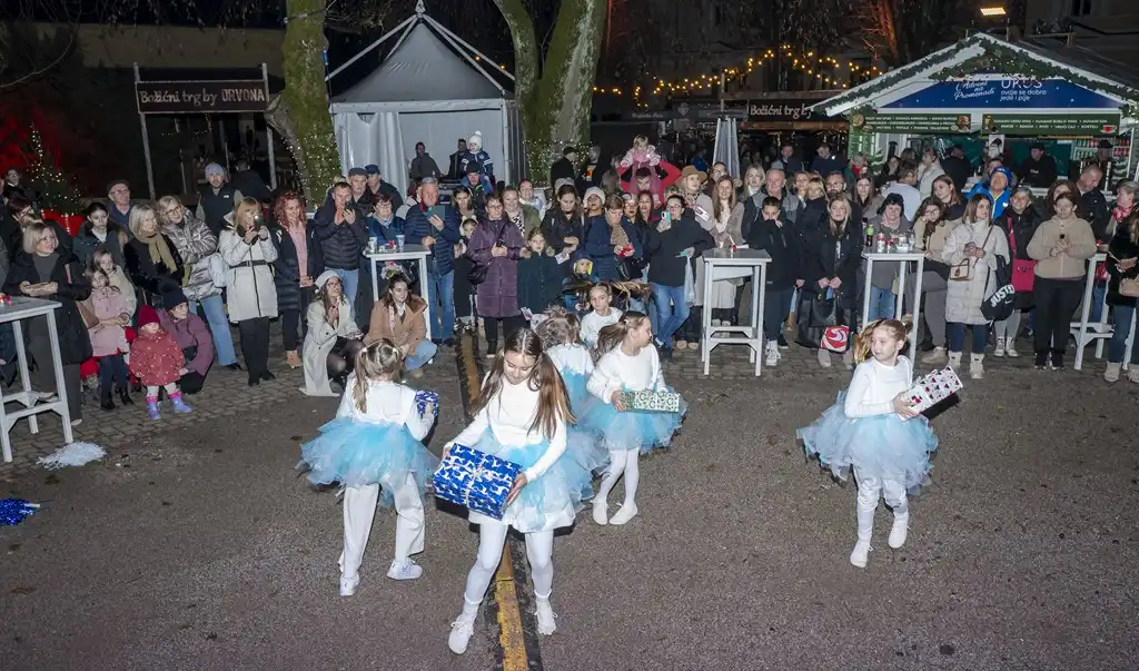 20251912 Advent u Karlovcu (foto Igor Čepurkovski) 41