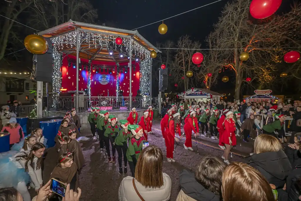 20251912 Advent u Karlovcu (foto Igor Čepurkovski) 43