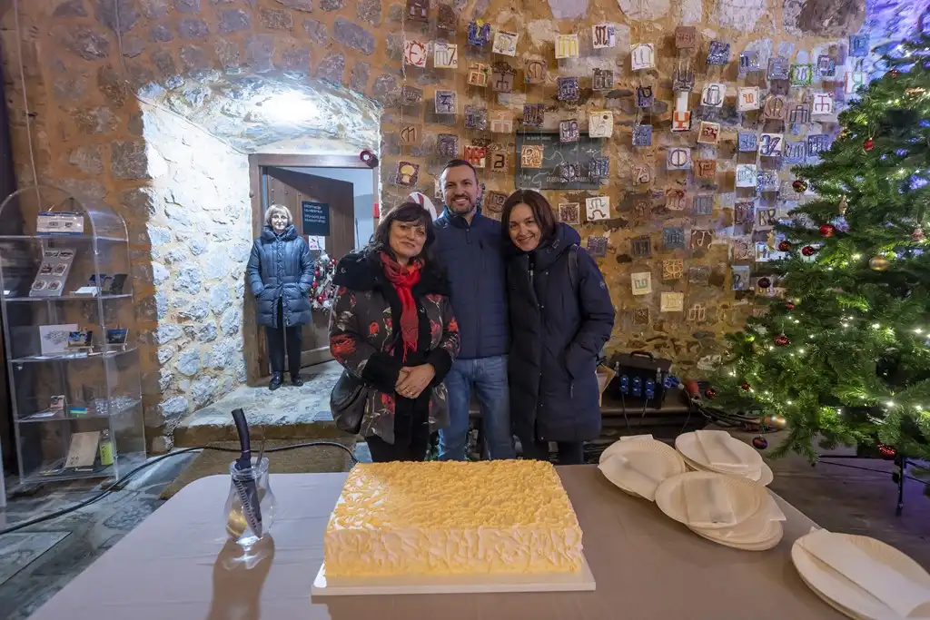 20251912 Advent u Karlovcu (foto Igor Čepurkovski) 45 Draženka Sila Ljubenko, Marinko Pleskina i Marina Burić