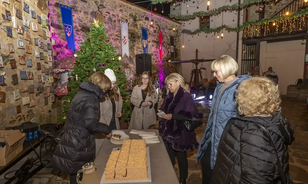 20251912 Advent u Karlovcu (foto Igor Čepurkovski) 52