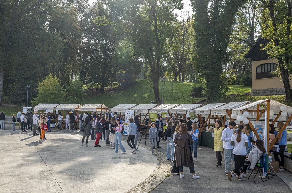 20251914 Sajam srednjih škola u Duga resi (19) 20251914 Sajam srednjih škola u Duga resi (19)