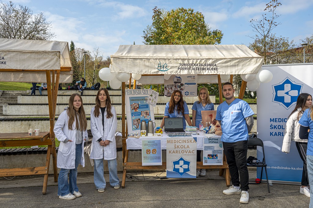 20251914 Sajam srednjih škola u Duga resi (25) 20251914 Sajam srednjih škola u Duga resi (25)