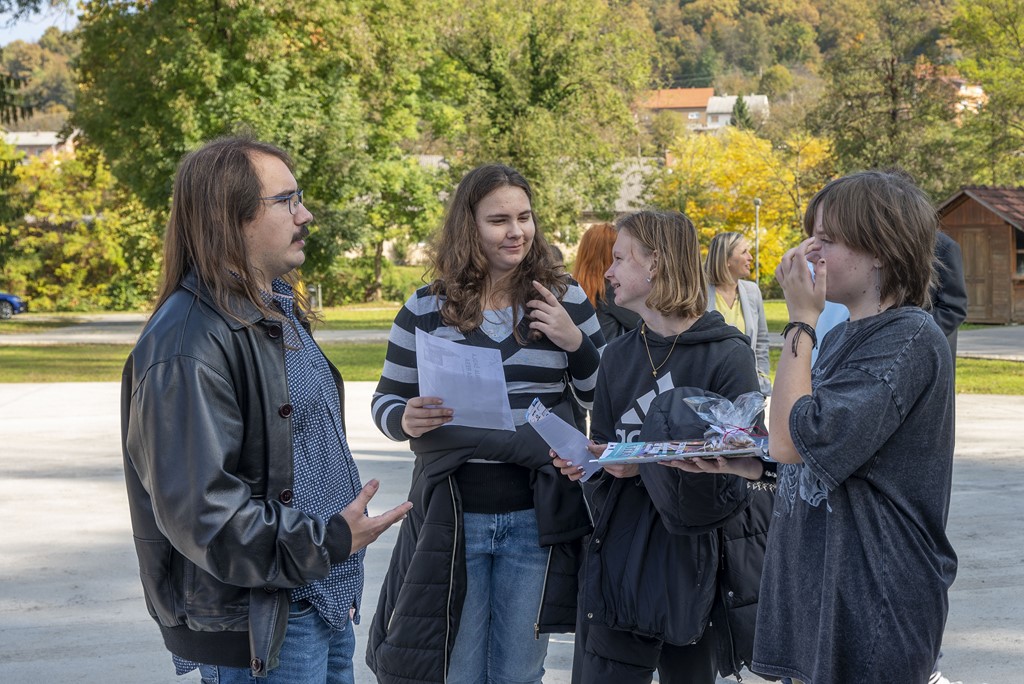 20251914 Sajam srednjih škola u Duga resi (8) 20251914 Sajam srednjih škola u Duga resi (8)