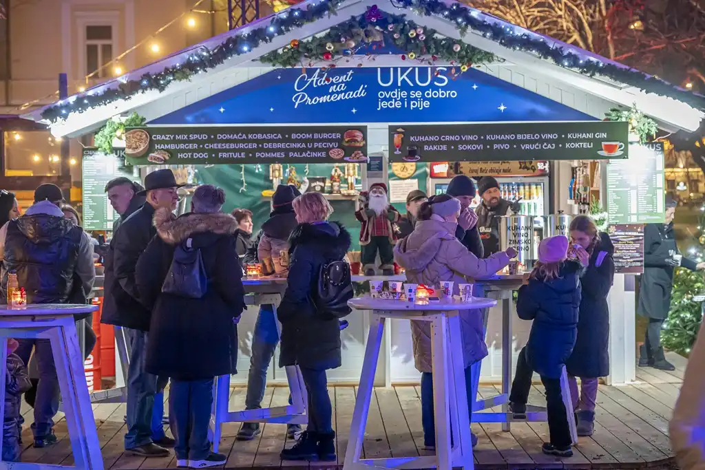 20252012 Advent u Karlovcu (foto Igor Čepurkovski) 01