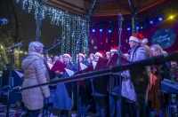 20252012 Advent u Karlovcu (foto Igor Čepurkovski) 06 Prvo hrvatsko pjevačko društvo Zora