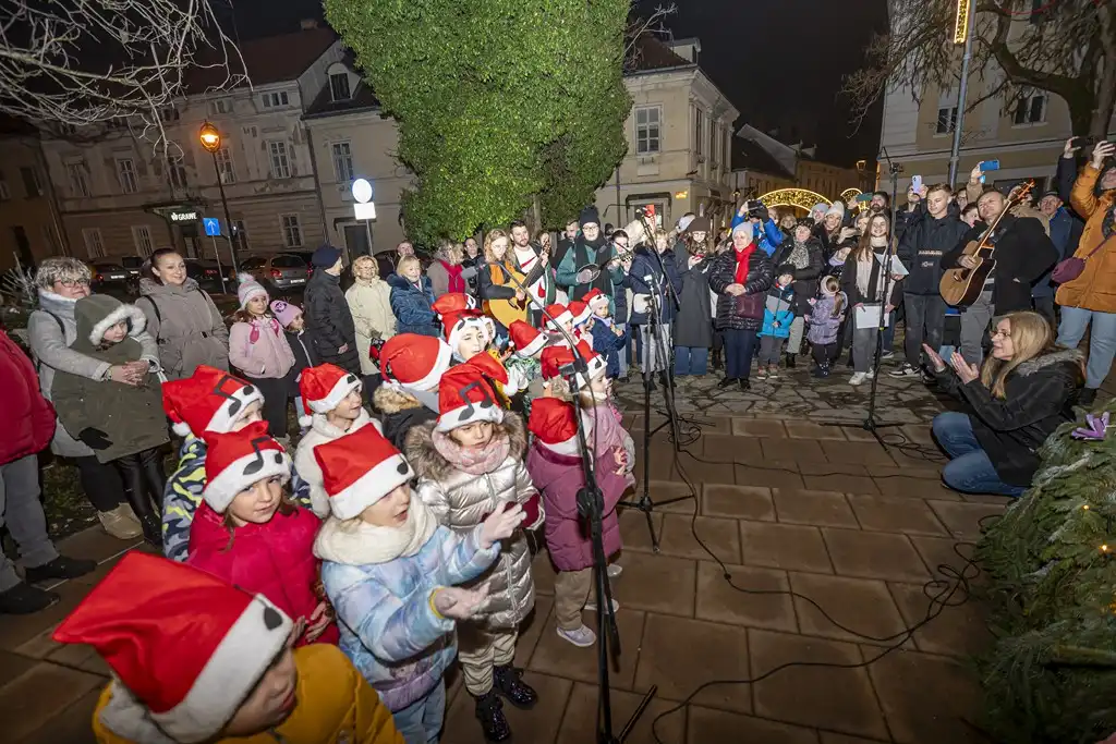 20252012 Advent u Karlovcu (foto Igor Čepurkovski) 51