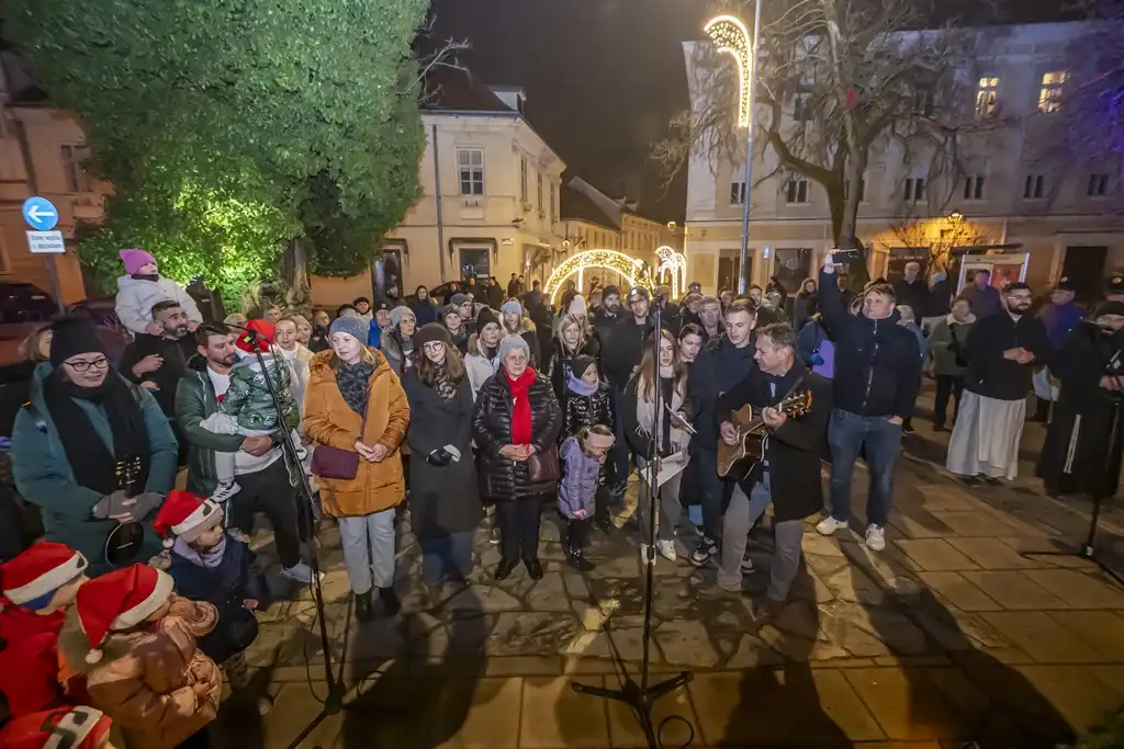 20252012 Advent u Karlovcu (foto Igor Čepurkovski) 58