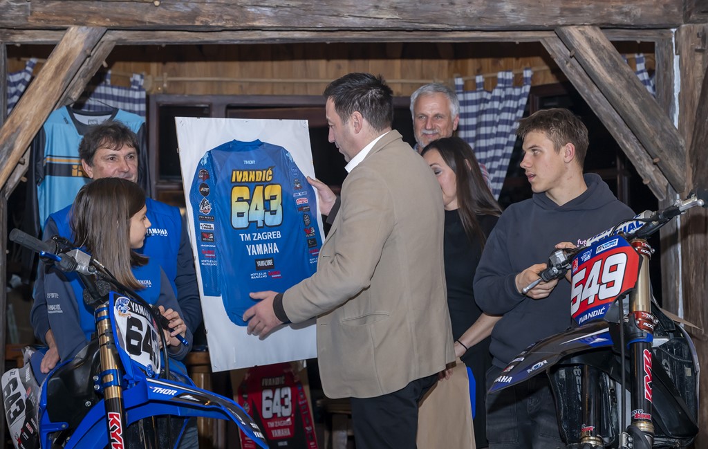 20252112 Motoklob MX Karlovac dodjela zahvala (21) 20252112 Motoklob MX Karlovac dodjela zahvala (21)