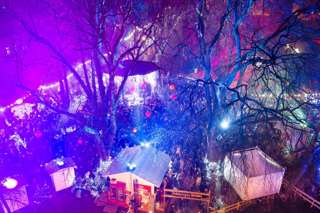 20253112 Karlovac, doček Nove godine (foto Filip Granić) 04