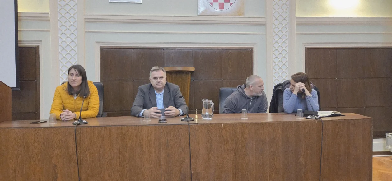 20260302 Grad Karlovac 04 Ivana Grbić Lončarić, Miroslav Vukovojac, Marino Ivasić i Ana Hranilović Trubić