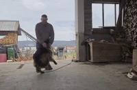20260302 Obiteljsko poljoprivredno gospodarstvo Poljak 07 Miko Poljak i Medo