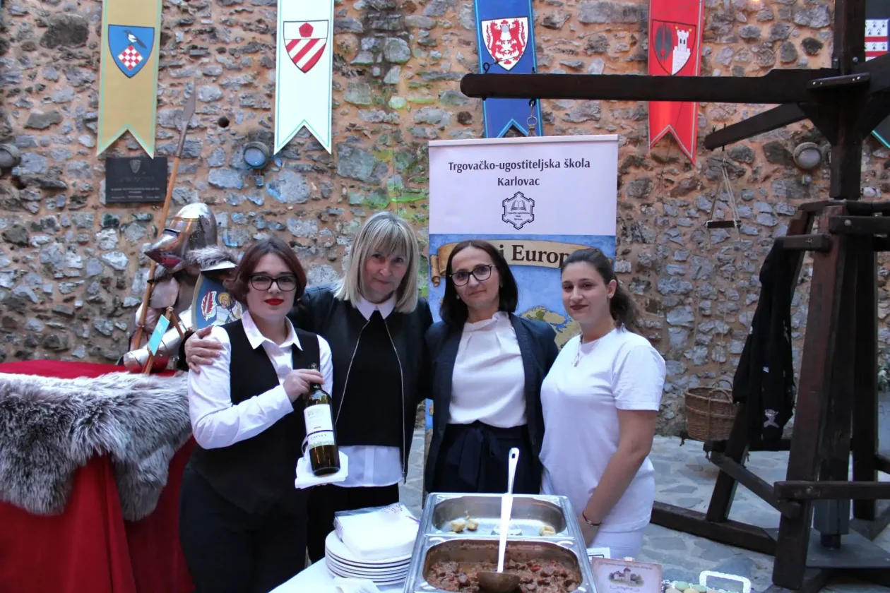 20260312 Večer francuske kuhinje (foto Trgovačko-ugostiteljska škola Karlovac) 29