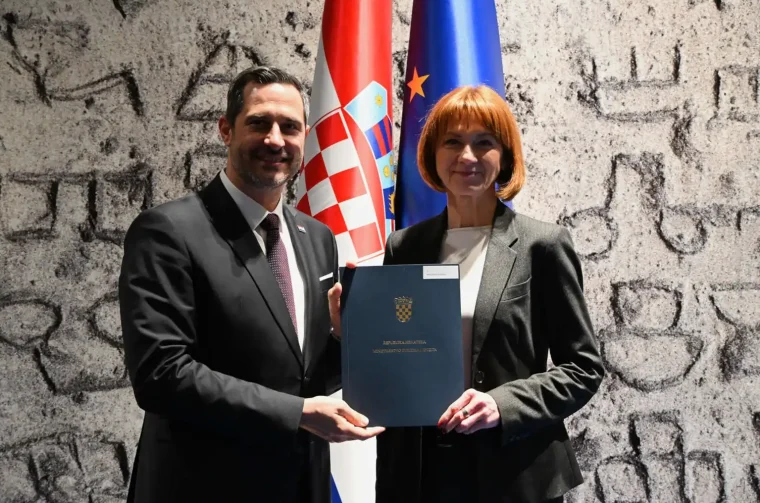 20260318 Tonči Glavina i Martina Furdek Hajdin 01 (foto Županija karlovačka) 20260318 Tonči Glavina i Martina Furdek Hajdin 01 (foto Županija karlovačka)