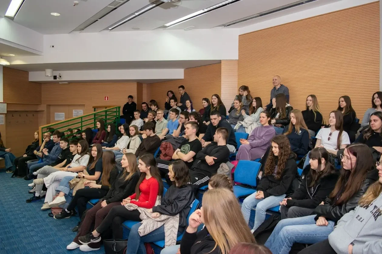 20260323 Boris Jokić u Karlovcu (foto Gradska knjižnica Ivan Goran Kovačić) 10