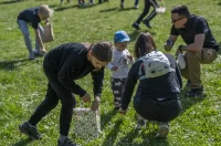 20260406 Šetalište doktora Franje Tuđmana, Karlovac, proljeće, Potraga za pisanicama (foto Igor Čepurkovski) 02