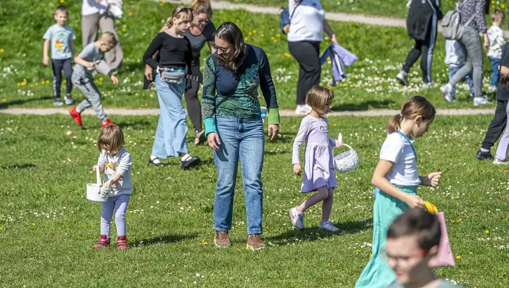 20260406 Šetalište doktora Franje Tuđmana, Karlovac, proljeće, Potraga za pisanicama (foto Igor Čepurkovski) 13