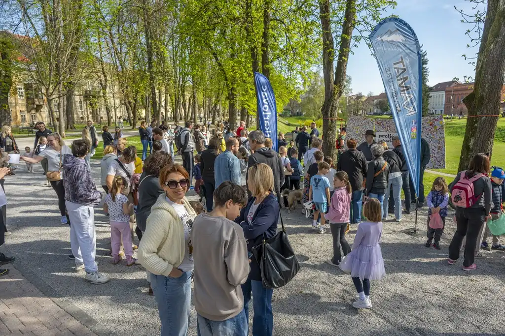 20260406 Šetalište doktora Franje Tuđmana, Karlovac, proljeće, Potraga za pisanicama (foto Igor Čepurkovski) 22