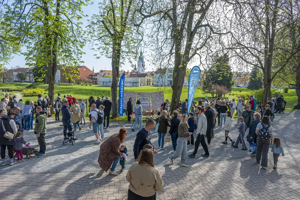 20260406 Šetalište doktora Franje Tuđmana, Karlovac, proljeće, Potraga za pisanicama (foto Igor Čepurkovski) 30