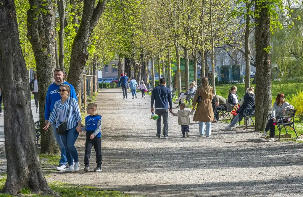 20260406 Šetalište doktora Franje Tuđmana, Karlovac, proljeće, Potraga za pisanicama (foto Igor Čepurkovski) 34