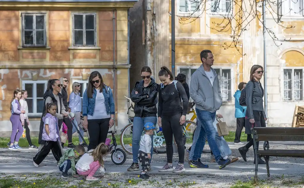20260406 Šetalište doktora Franje Tuđmana, Karlovac, proljeće, Potraga za pisanicama (foto Igor Čepurkovski) 39