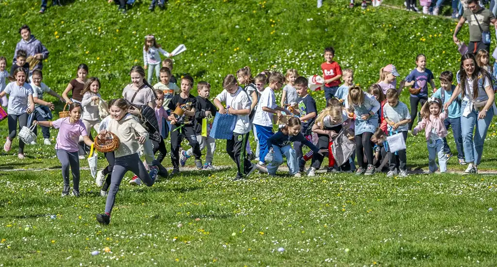 20260406 Šetalište doktora Franje Tuđmana, Karlovac, proljeće, Potraga za pisanicama (foto Igor Čepurkovski) 59