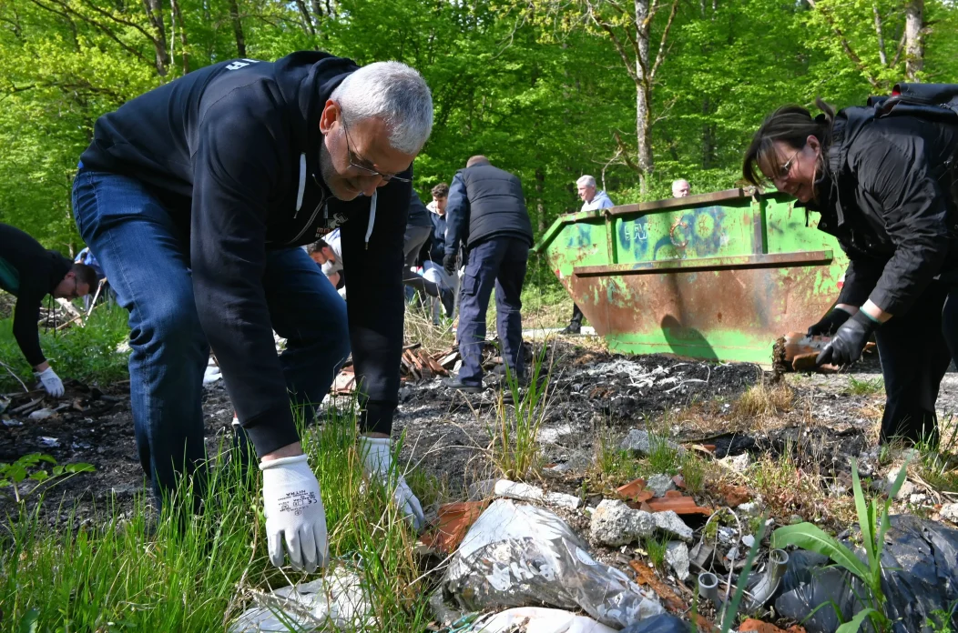 20260422 divlje odlagalište Kamensko (foto Grad Karlovac) 03 Damir Mandić 20260422 divlje odlagalište Kamensko (foto Grad Karlovac) 03 Damir Mandić