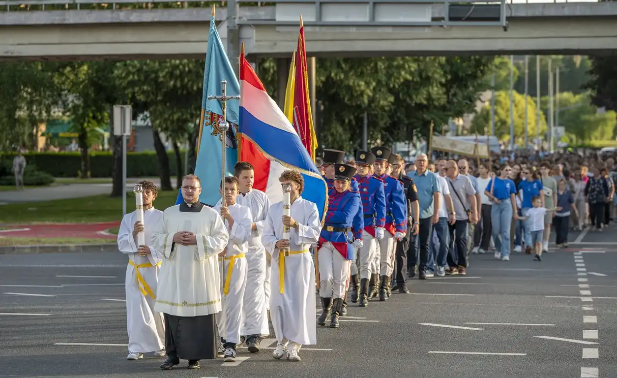 20260604 Tijelovska procesija, Karlovac, Tijelovo (foto Igor Čepurkovski) 14