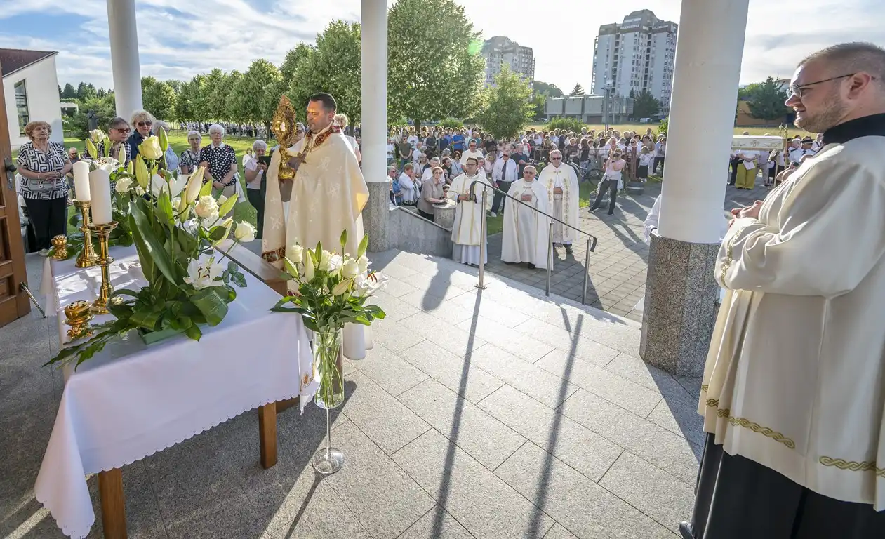 20260604 Tijelovska procesija, Karlovac, Tijelovo (foto Igor Čepurkovski) 30