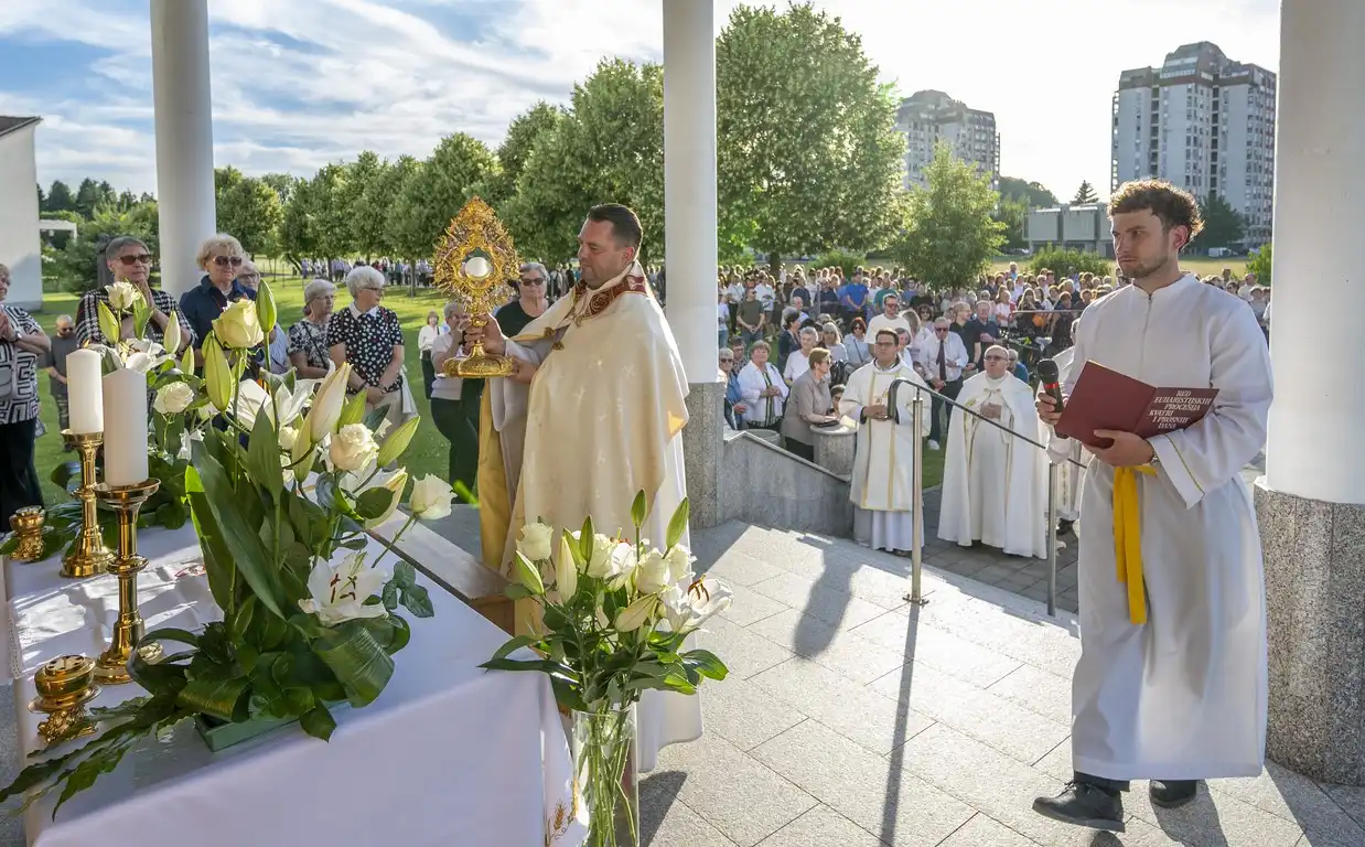 20260604 Tijelovska procesija, Karlovac, Tijelovo (foto Igor Čepurkovski) 31