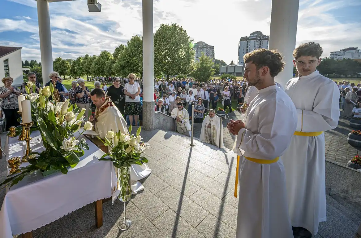 20260604 Tijelovska procesija, Karlovac, Tijelovo (foto Igor Čepurkovski) 32