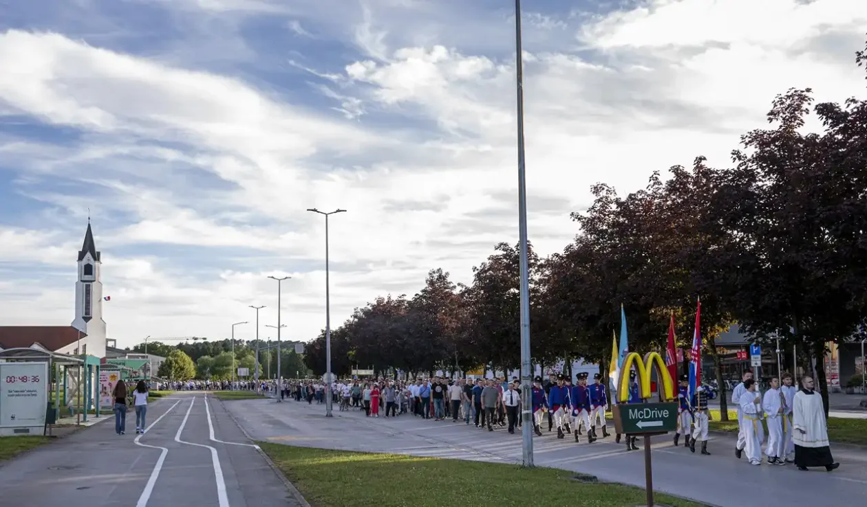 20260604 Tijelovska procesija, Karlovac, Tijelovo (foto Igor Čepurkovski) 36