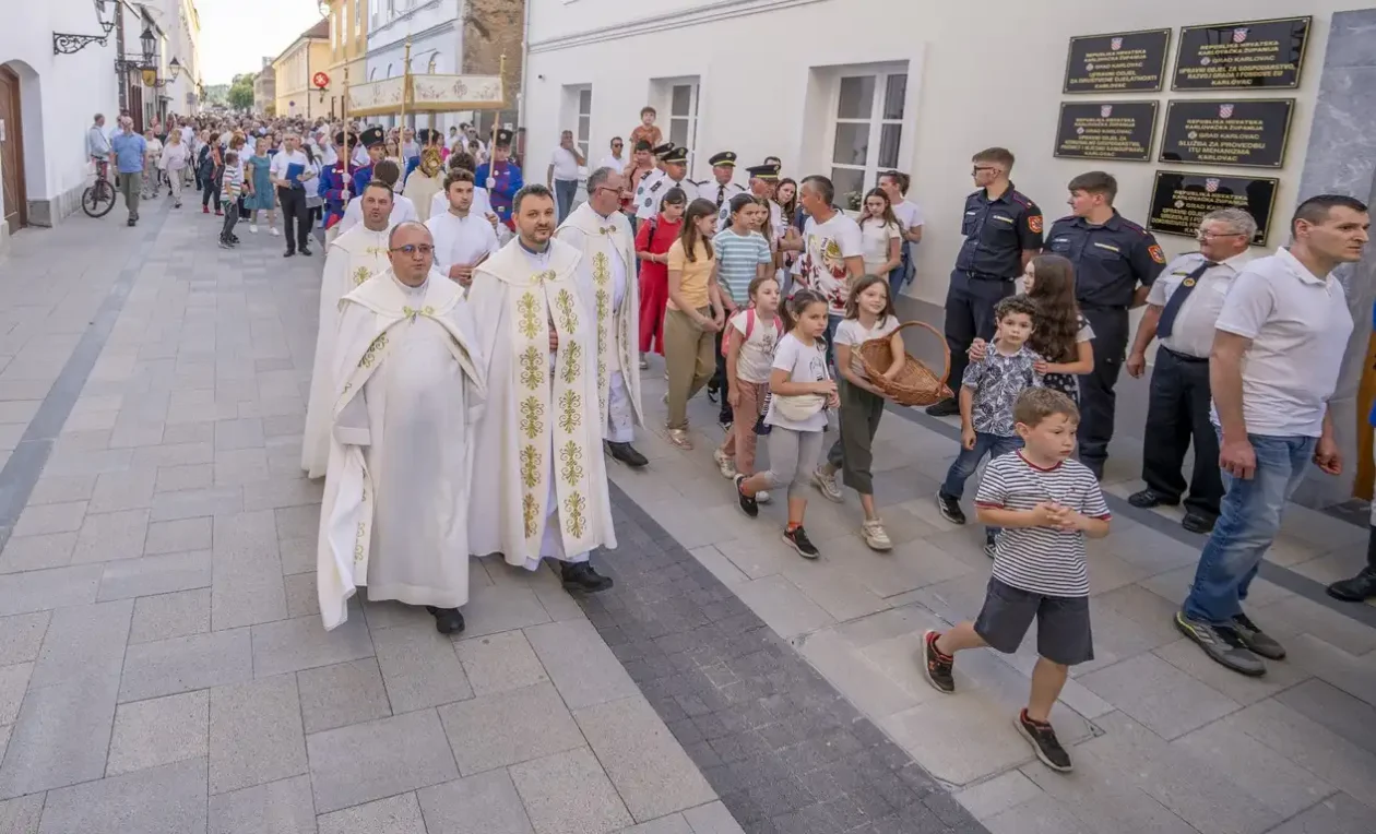 20260604 Tijelovska procesija, Karlovac, Tijelovo (foto Igor Čepurkovski) 46