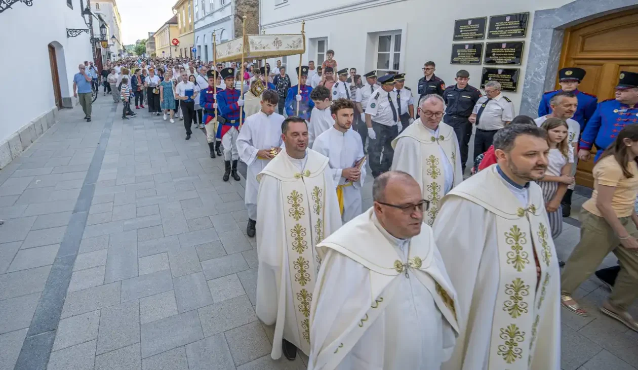 20260604 Tijelovska procesija, Karlovac, Tijelovo (foto Igor Čepurkovski) 47