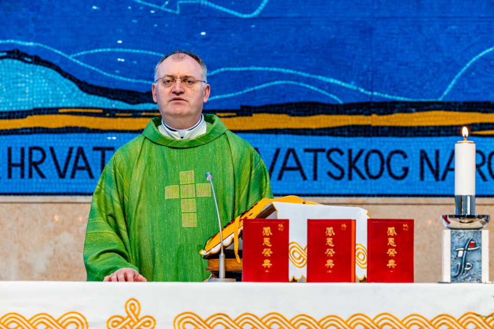 250126-BozjaRijecKineski (16)