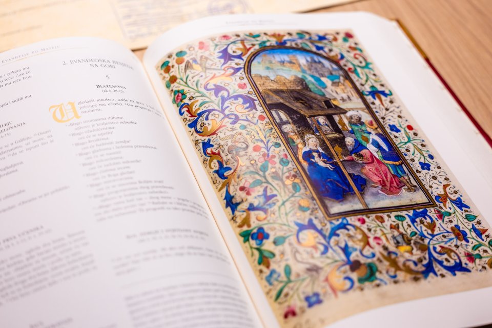 250219-ZlatnaBiblija (42) 250219-ZlatnaBiblija (42)