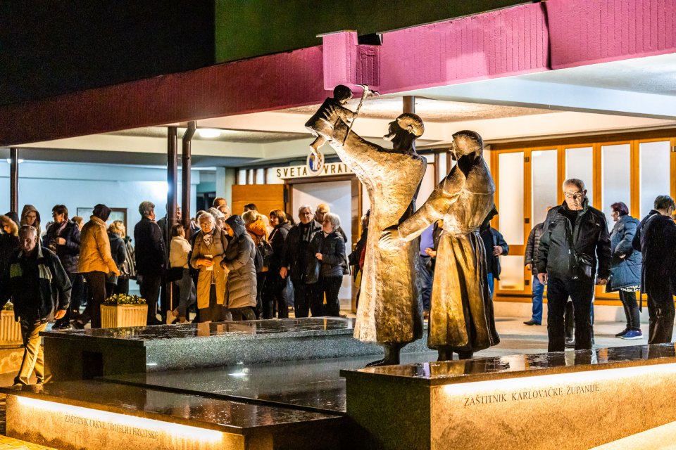 250312-ZaplaticHodocasnici (39) 250312-ZaplaticHodocasnici (39)