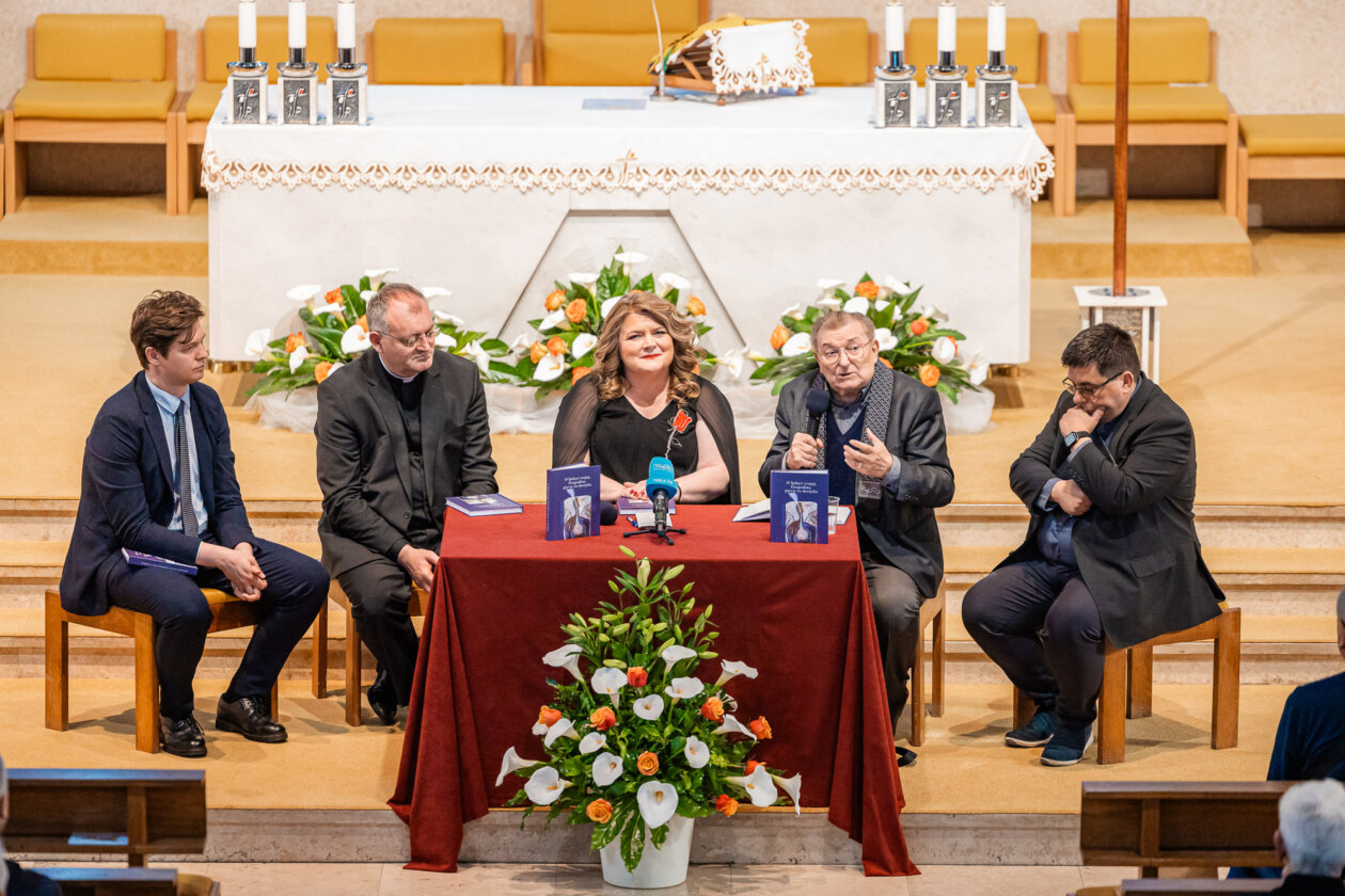 250527-KnjigaSente (25) 250527-KnjigaSente (25)