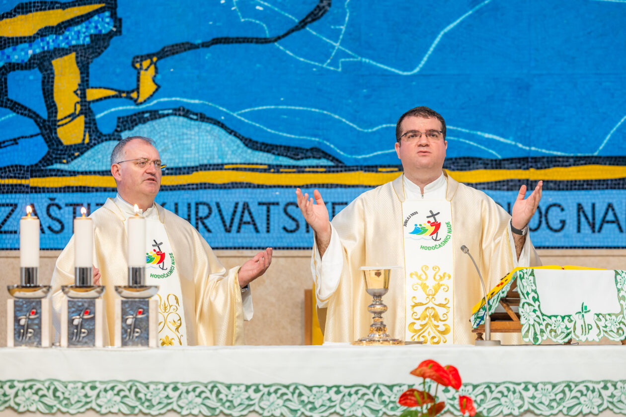 250910-Dukic (15) 250910-Dukic (15)