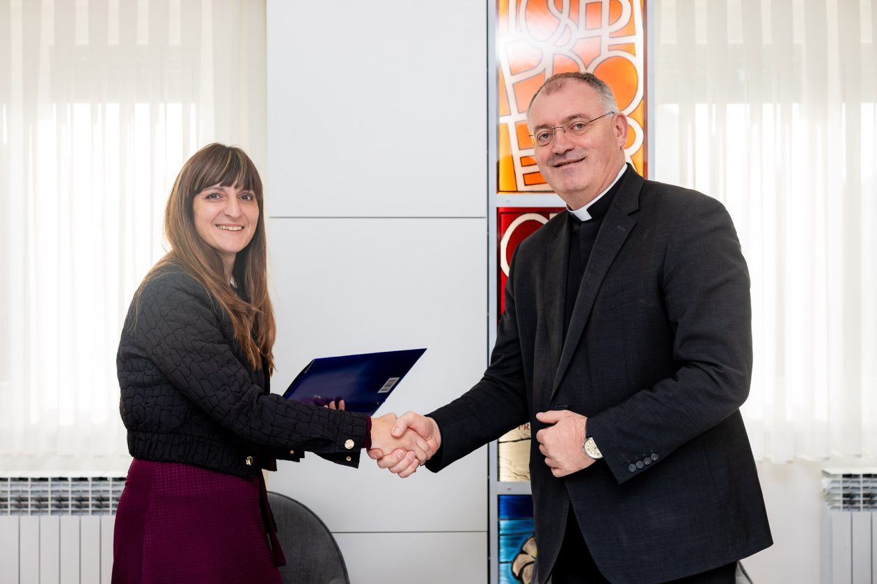 251014-UgovorSnjezna (7) 251014-UgovorSnjezna (7)