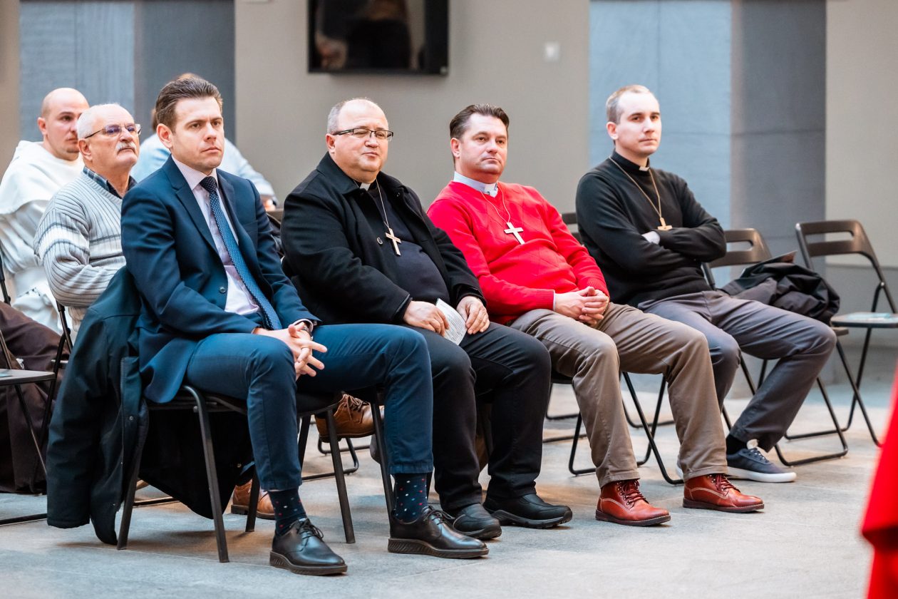 251204-OkrugliStol (2) 251204-OkrugliStol (2)