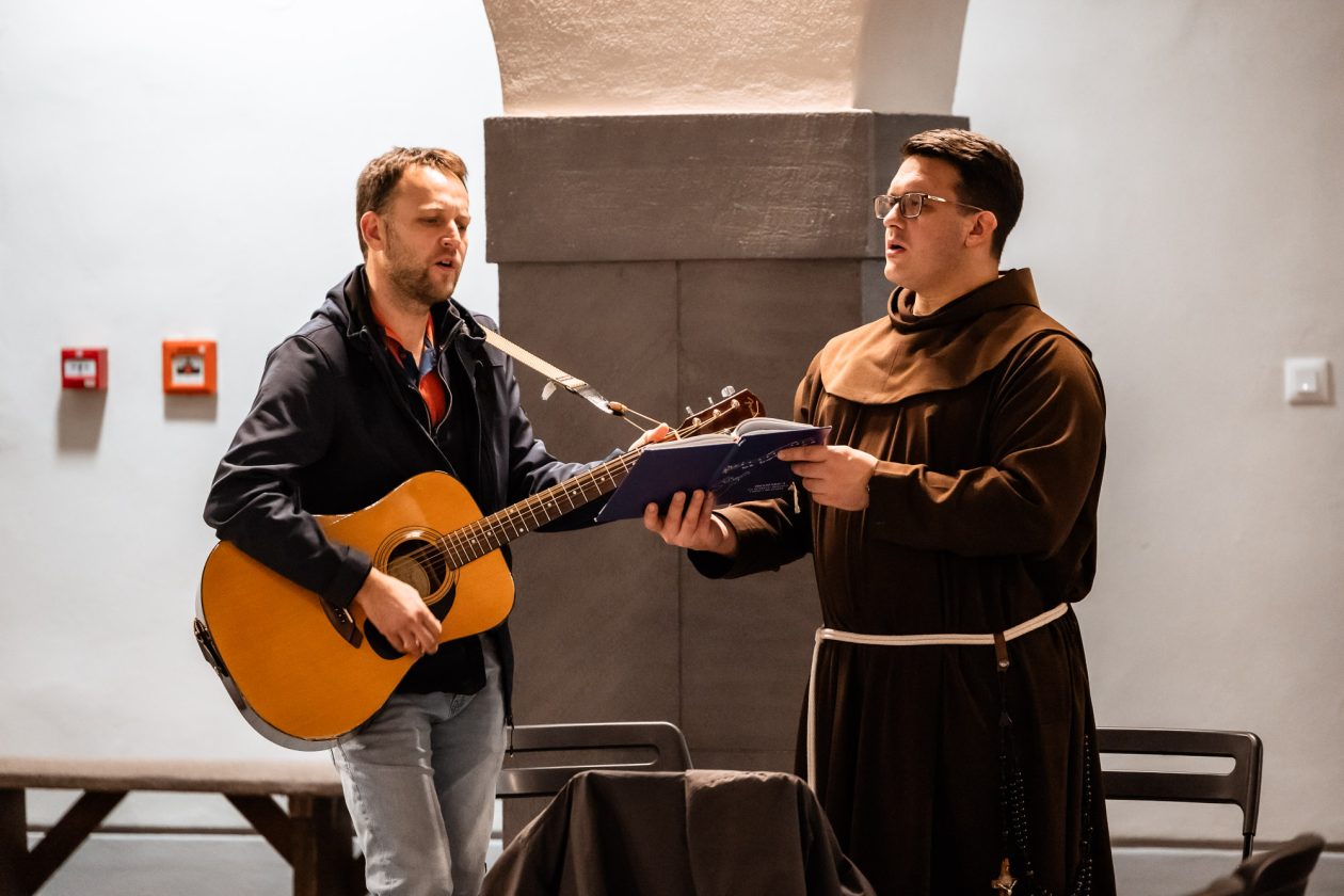 251204-PMRadja (17) 251204-PMRadja (17)