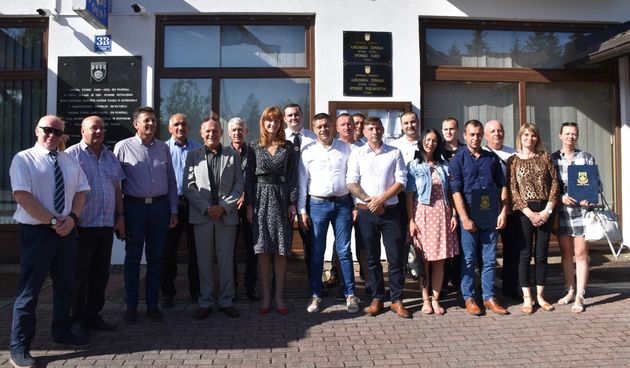 Image 5405108 (auto)