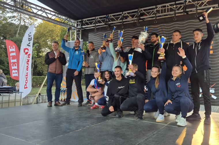 558084955_878222211209733_2782021466788083480_n