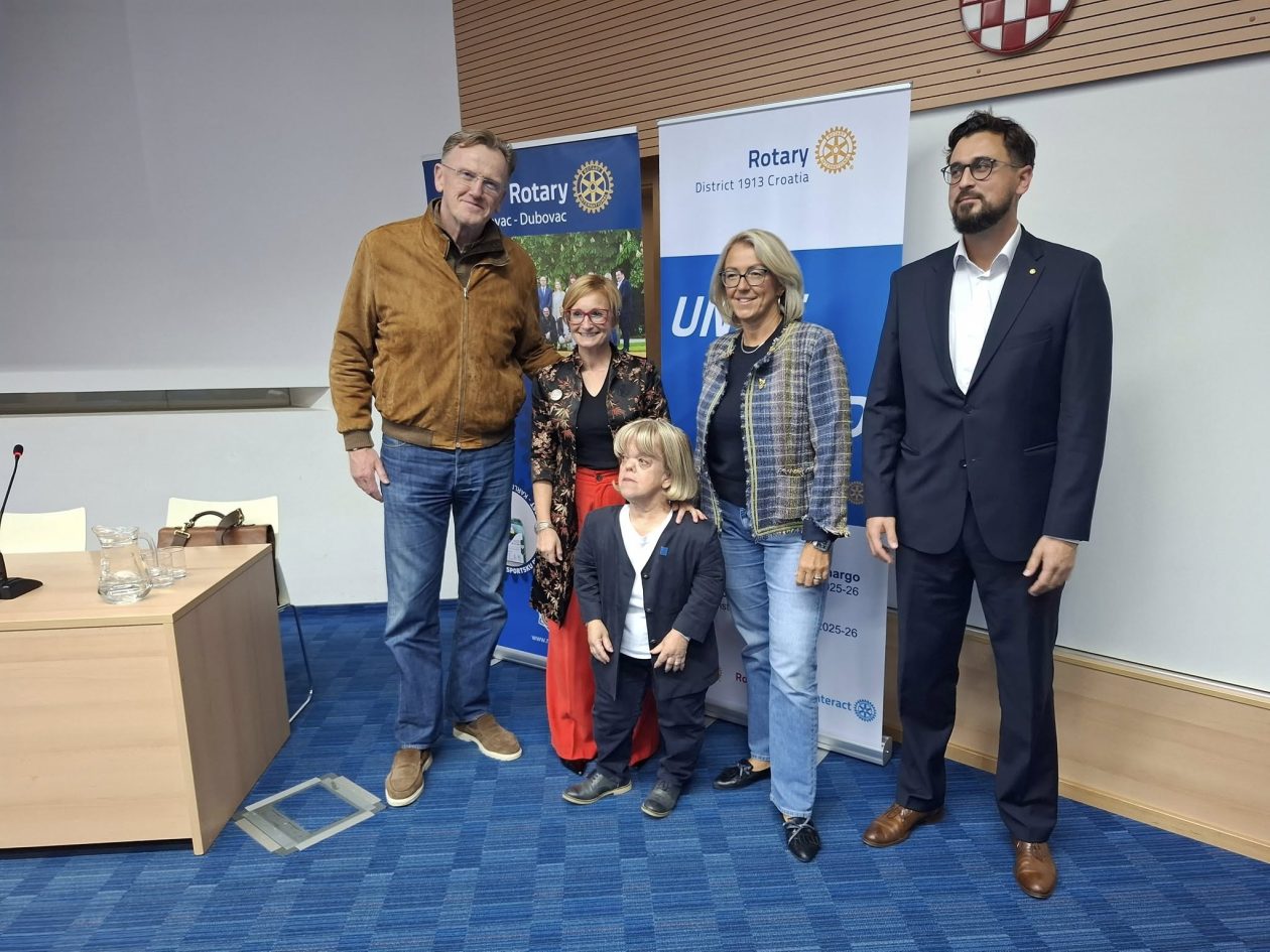 565126998_1132299338988874_9196877777181765578_n