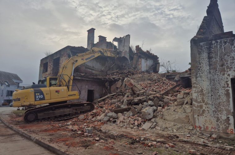 602928532_893444539921155_8989893425735744224_n