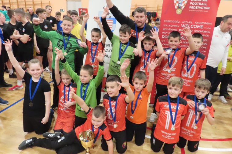 640330228_1534895018641437_2668451596982676182_n