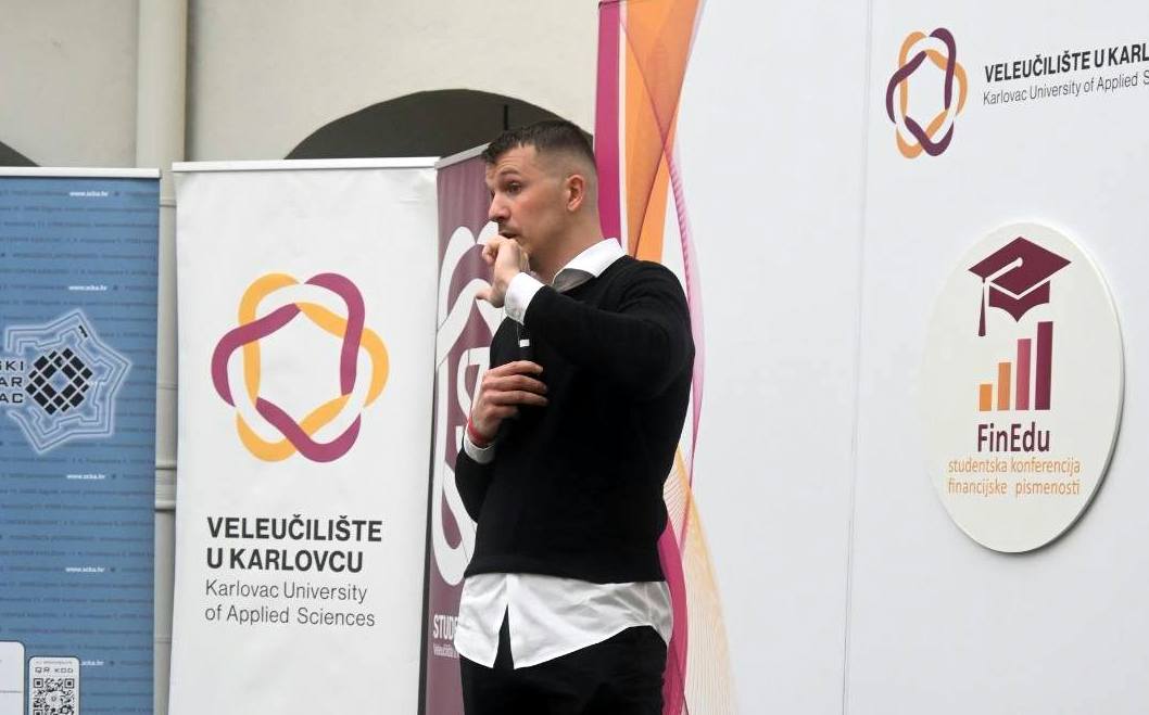 649975945_1382192857238814_2830567759918375602_n