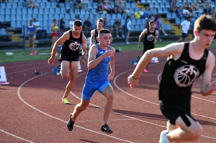 82c8de3ede827c012002a91fd468f4b9-1052×696